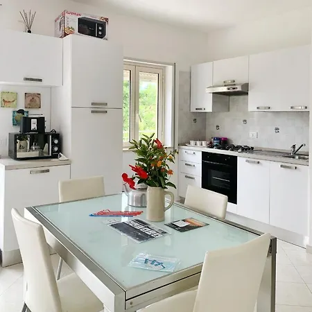 Anna's House Solarium Terrace Apartment *